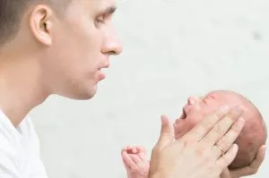 cantare fa bene neonato