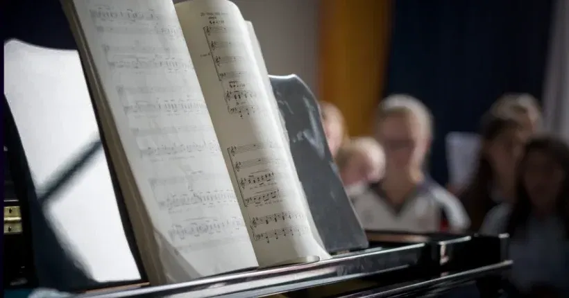 124_insegnante di canto